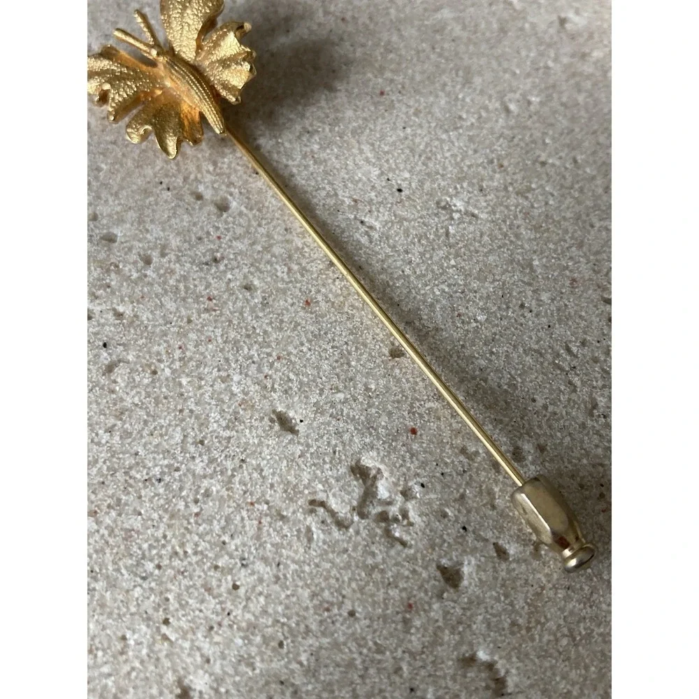Gold Tone Butterfly Stick Pin Brooch Textured Vintage‎ Hat Or Scarf Lapel Pin